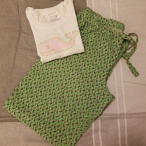 Vineyard Vines pajama set